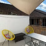 Spacieux Climatise Avec Terrasse アパート