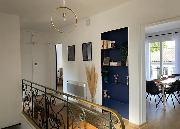 Spacieux Climatise Avec Terrasse Monflanquin